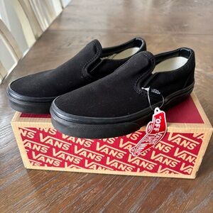 NEW - Classic All Black Slip On Vans- KIDS sz 3.0